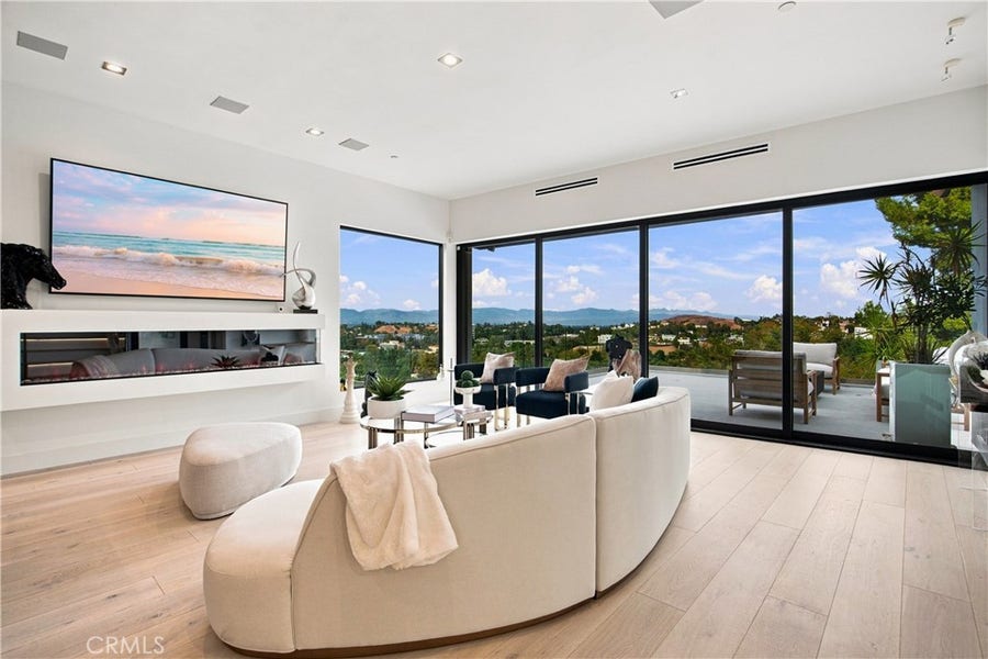 Property photo for 5170 Medina Road, Woodland Hills, CA