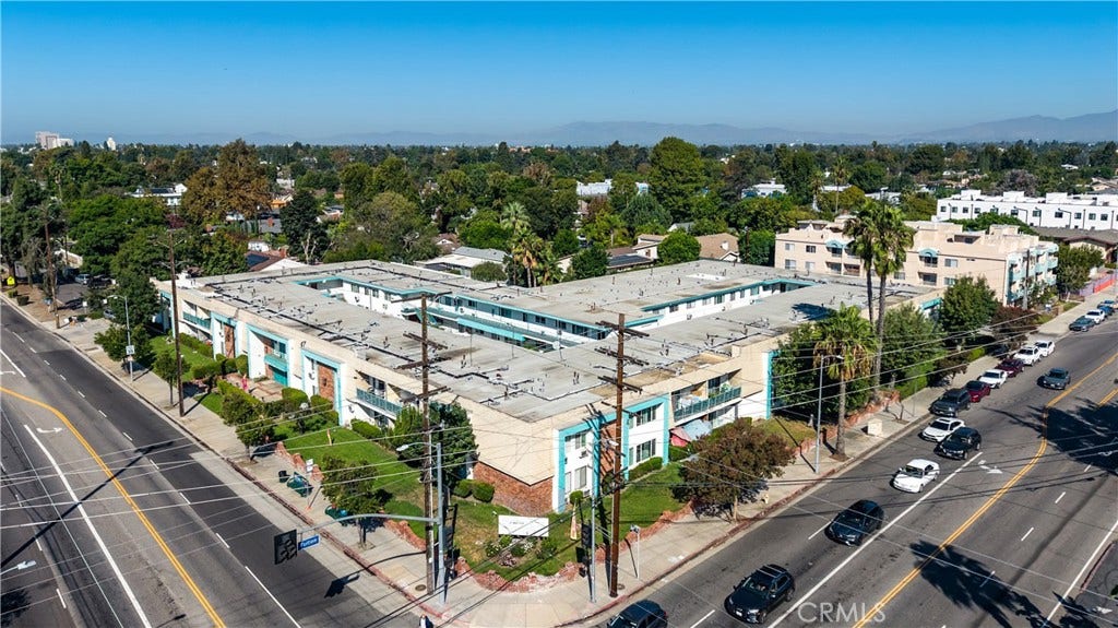 13313 Oxnard, Van Nuys, CA 91401 13313 Oxnard, Van Nuys, CA 91401