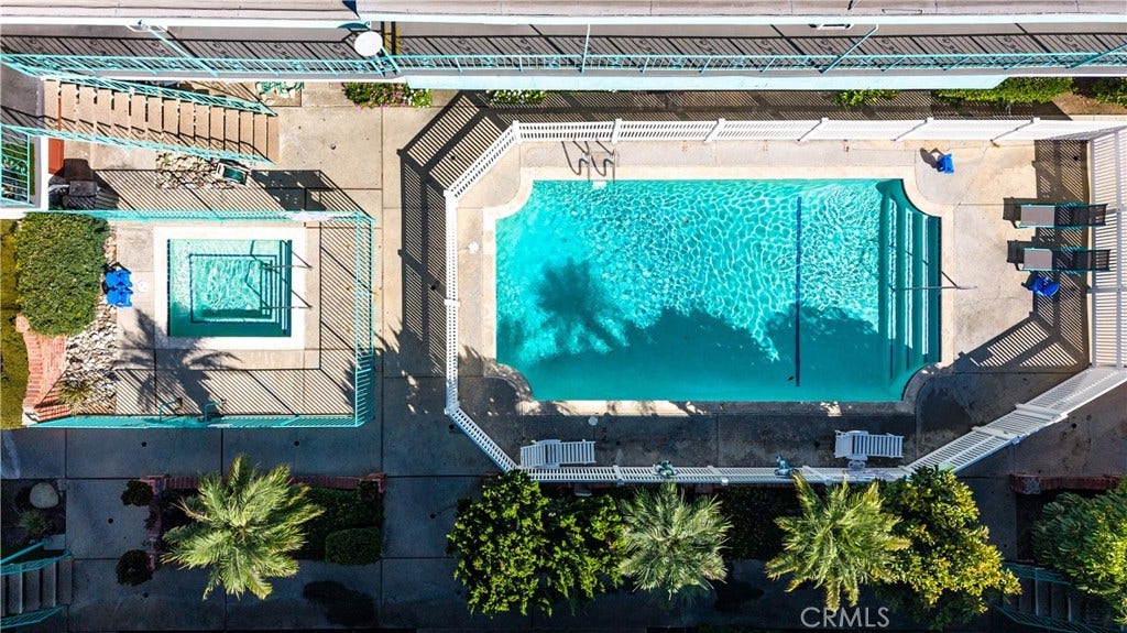 13313 Oxnard, Van Nuys, CA 91401 13313 Oxnard, Van Nuys, CA 91401
