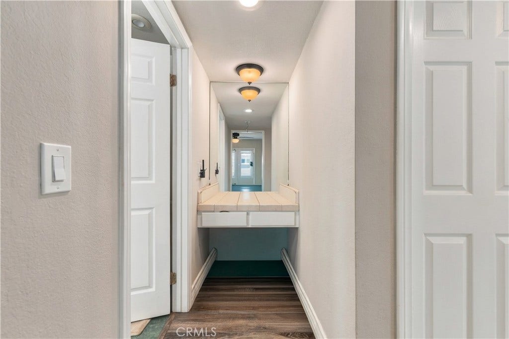2608 Gemini Court, Camarillo, CA 93010 2608 Gemini Court, Camarillo, CA 93010