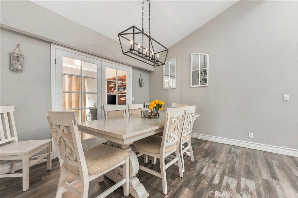 2608 Gemini Court, Camarillo, CA 93010 2608 Gemini Court, Camarillo, CA 93010
