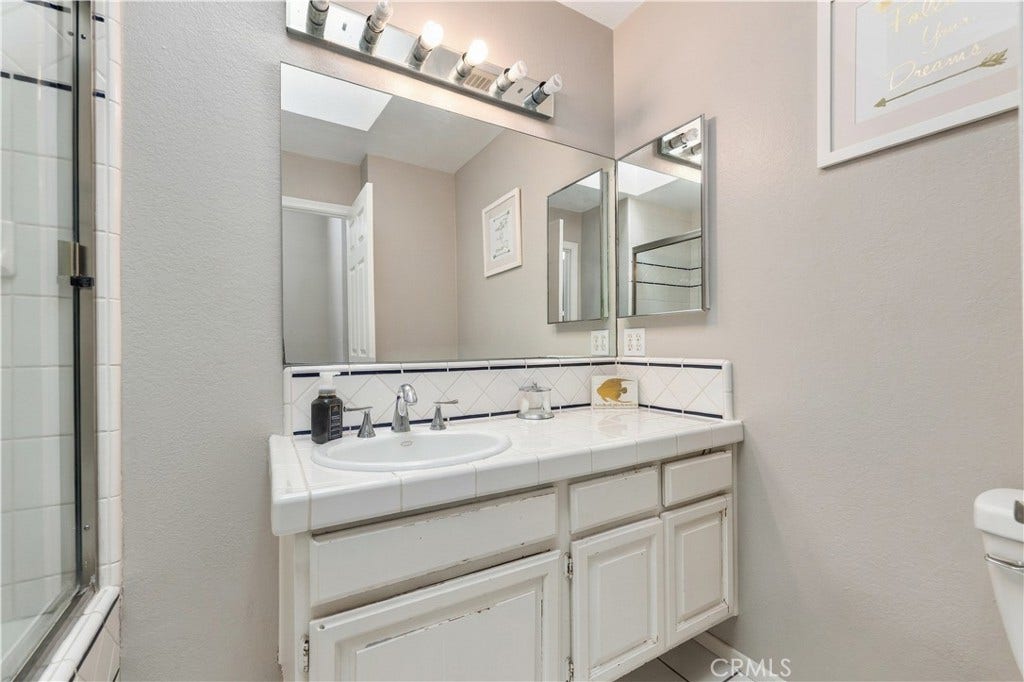 2608 Gemini Court, Camarillo, CA 93010 2608 Gemini Court, Camarillo, CA 93010