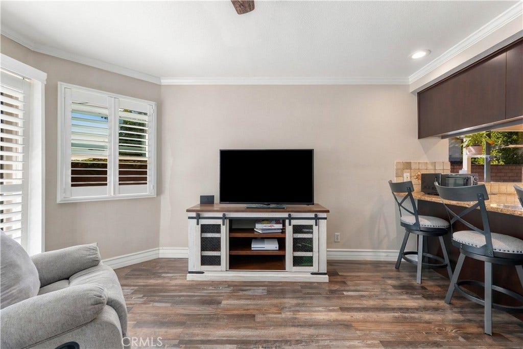 2608 Gemini Court, Camarillo, CA 93010 2608 Gemini Court, Camarillo, CA 93010