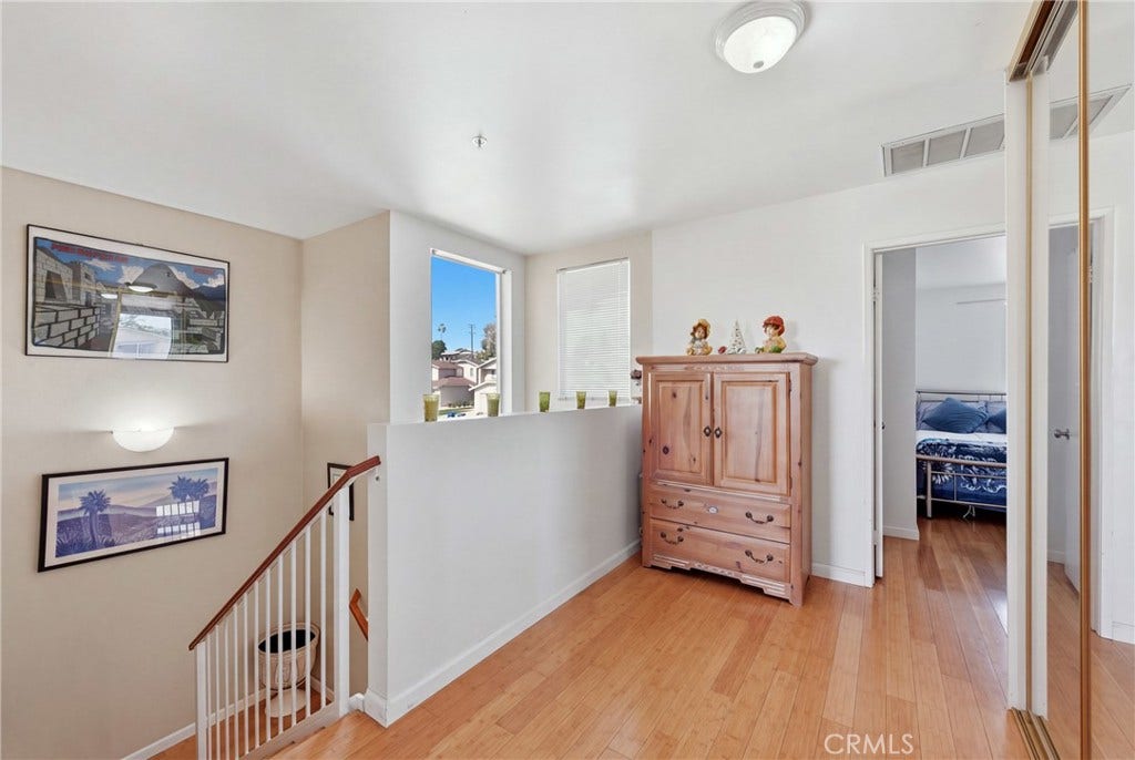 10182 Willamette Street, Ventura, CA 93004 10182 Willamette Street, Ventura, CA 93004