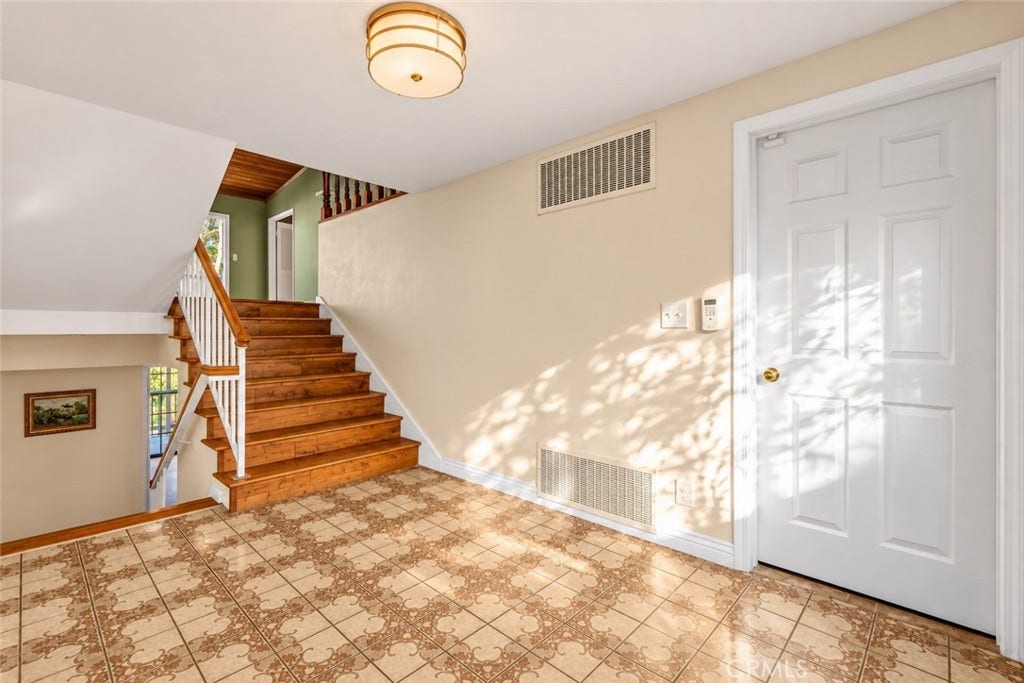 22763 Macfarlane, Woodland Hills, CA 91364 22763 Macfarlane, Woodland Hills, CA 91364