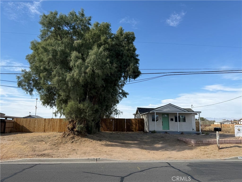 716 W Church Avenue, Ridgecrest, CA 93555 716 W Church Avenue, Ridgecrest, CA 93555