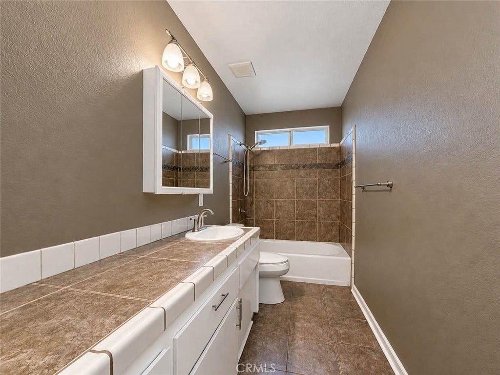 1101 Cherry Lane, Tehachapi, CA 93561 1101 Cherry Lane, Tehachapi, CA 93561