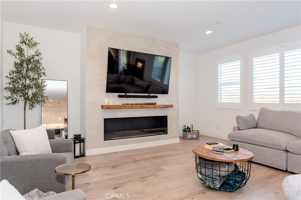 4043 Bridle Court, Palmdale, CA 93551