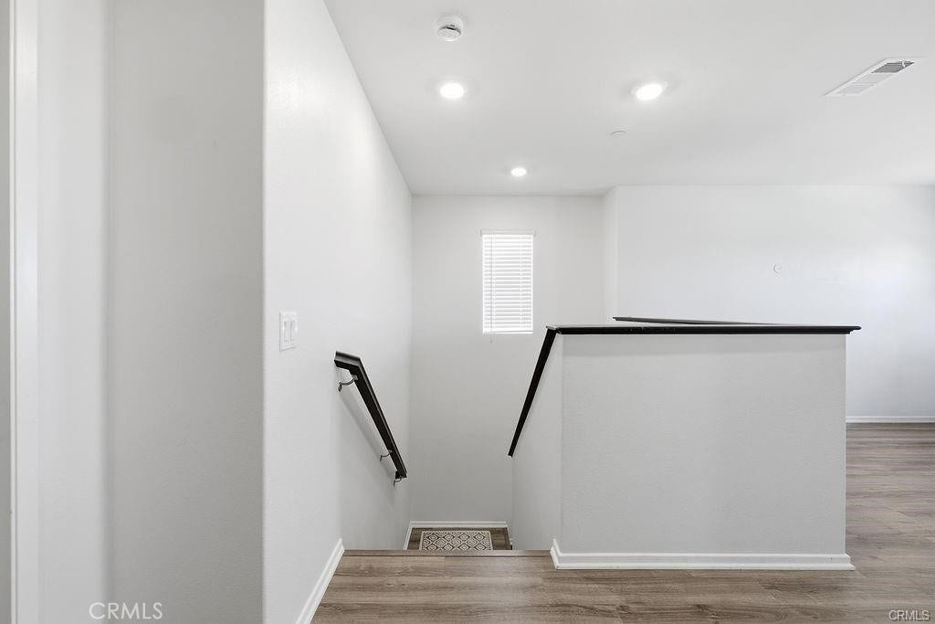 4384 W Avenue J-5, Lancaster, CA 93536