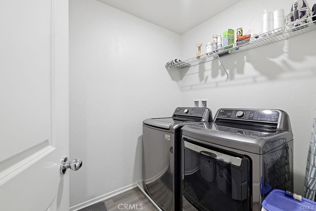 4384 W Avenue J-5, Lancaster, CA 93536