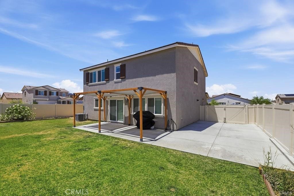 4384 W Avenue J-5, Lancaster, CA 93536