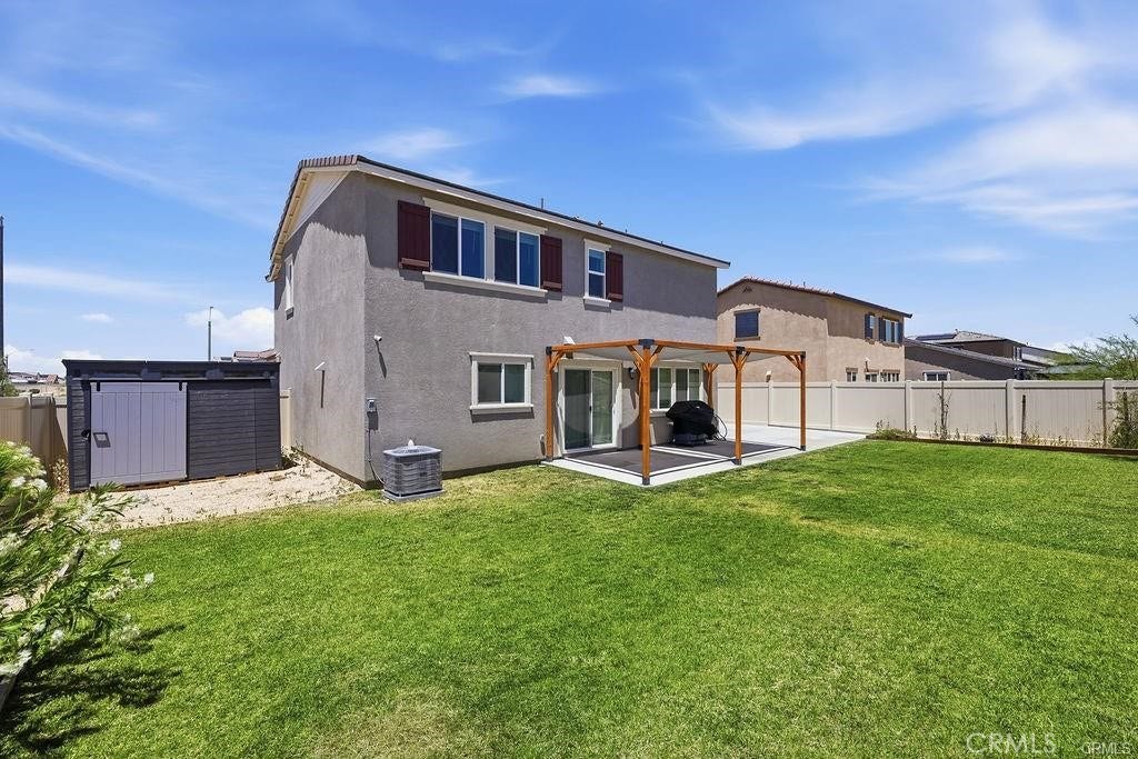 4384 W Avenue J-5, Lancaster, CA 93536