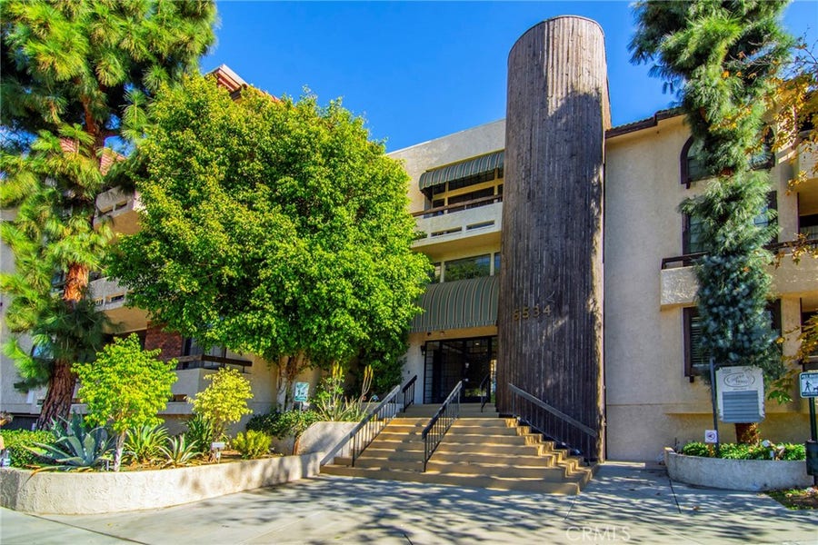 Property photo for 5534 Encino Avenue, #202, Encino, CA