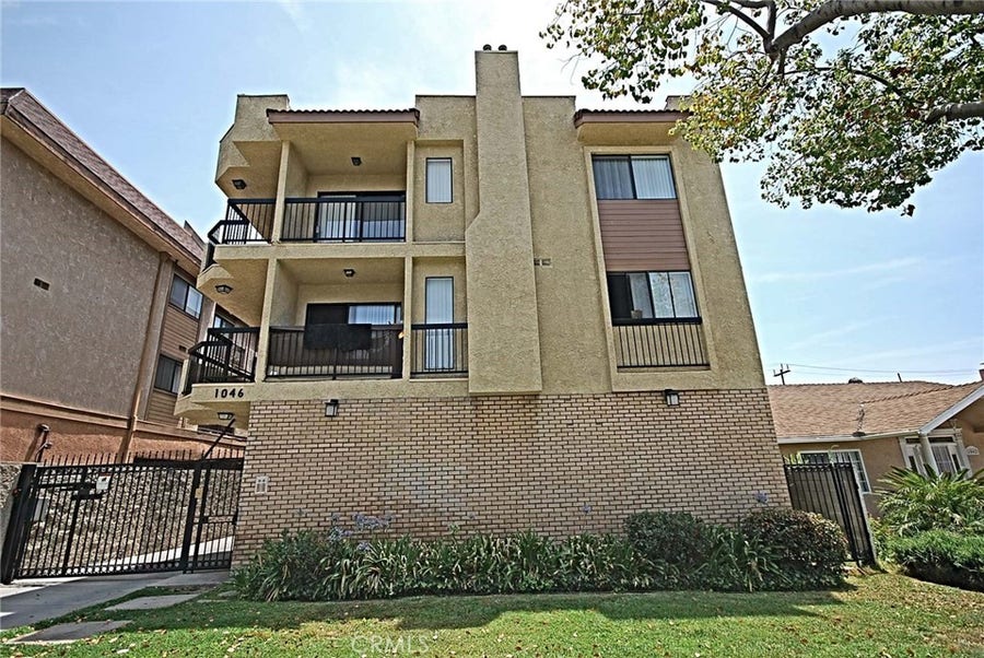 Property photo for 1046 Irving Avenue, #101, Glendale, CA