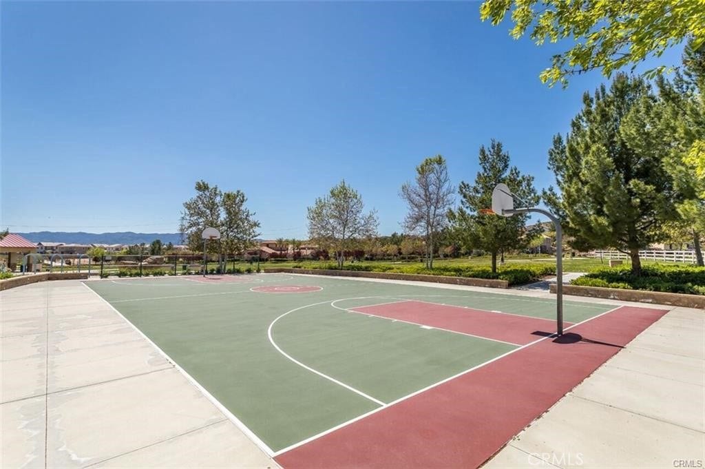 28740 Jardineras Drive, Valencia, CA 91354 28740 Jardineras Drive, Valencia, CA 91354
