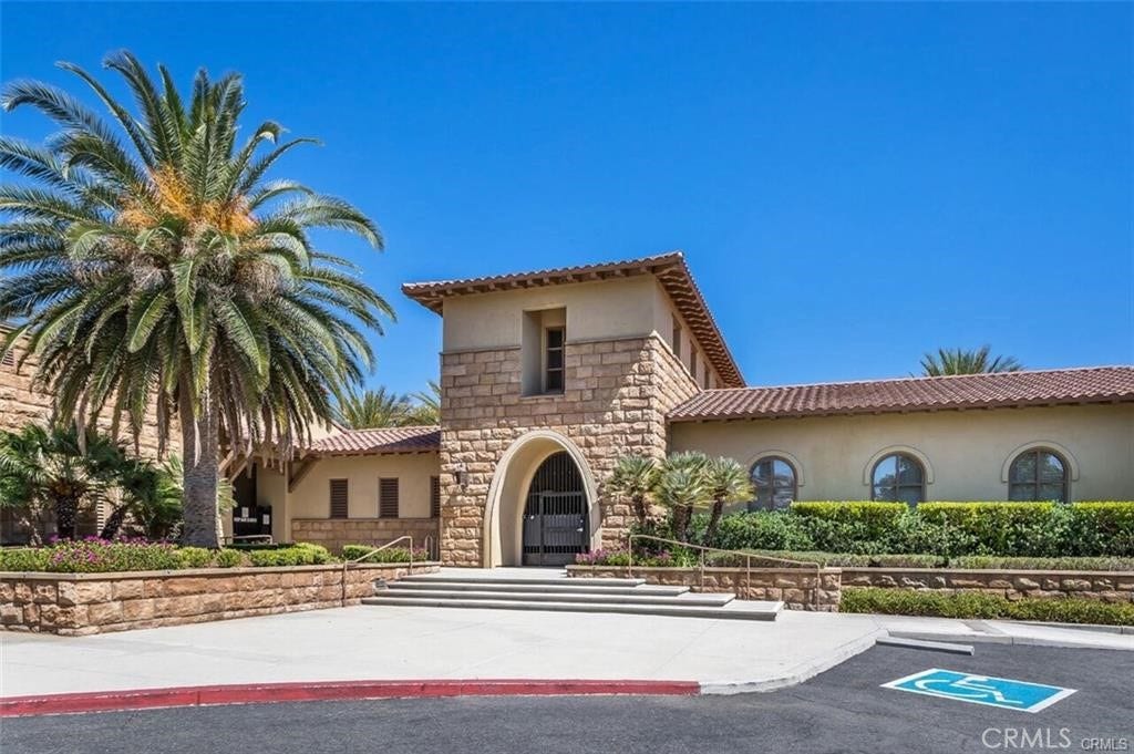 28740 Jardineras Drive, Valencia, CA 91354 28740 Jardineras Drive, Valencia, CA 91354