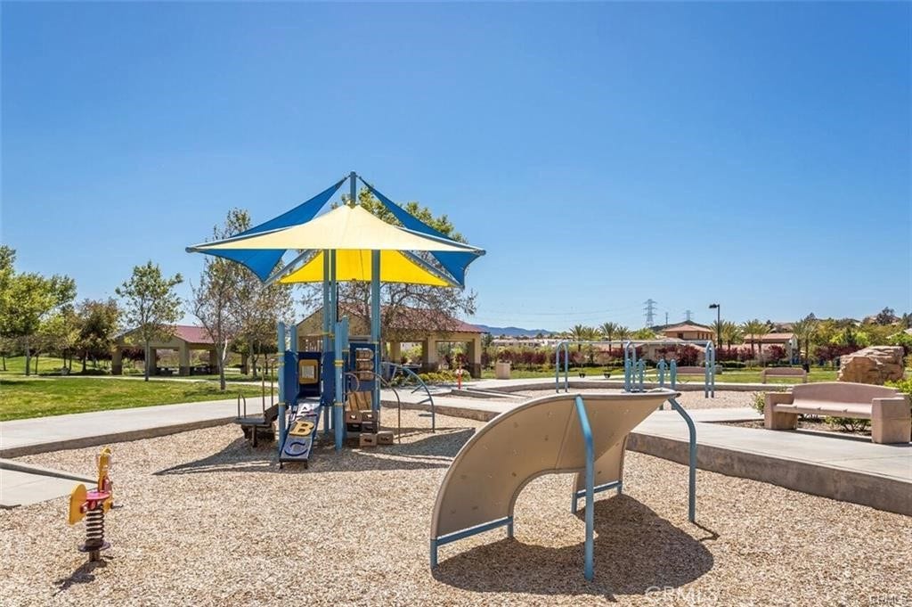 28740 Jardineras Drive, Valencia, CA 91354 28740 Jardineras Drive, Valencia, CA 91354