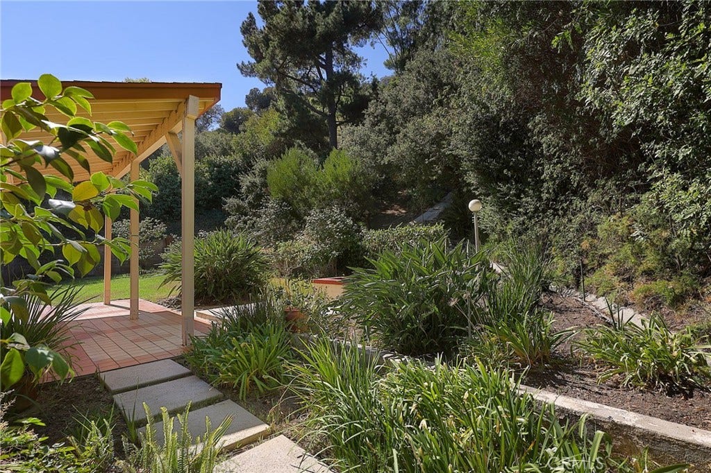 3433 Green Vista Drive, Encino, CA 91436 3433 Green Vista Drive, Encino, CA 91436