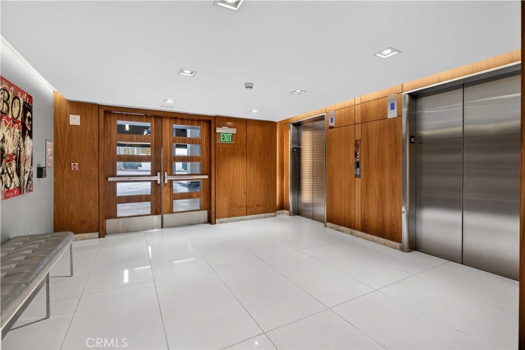 838 N Doheny, #505, West Hollywood, CA 90069 838 N Doheny, #505, West Hollywood, CA 90069