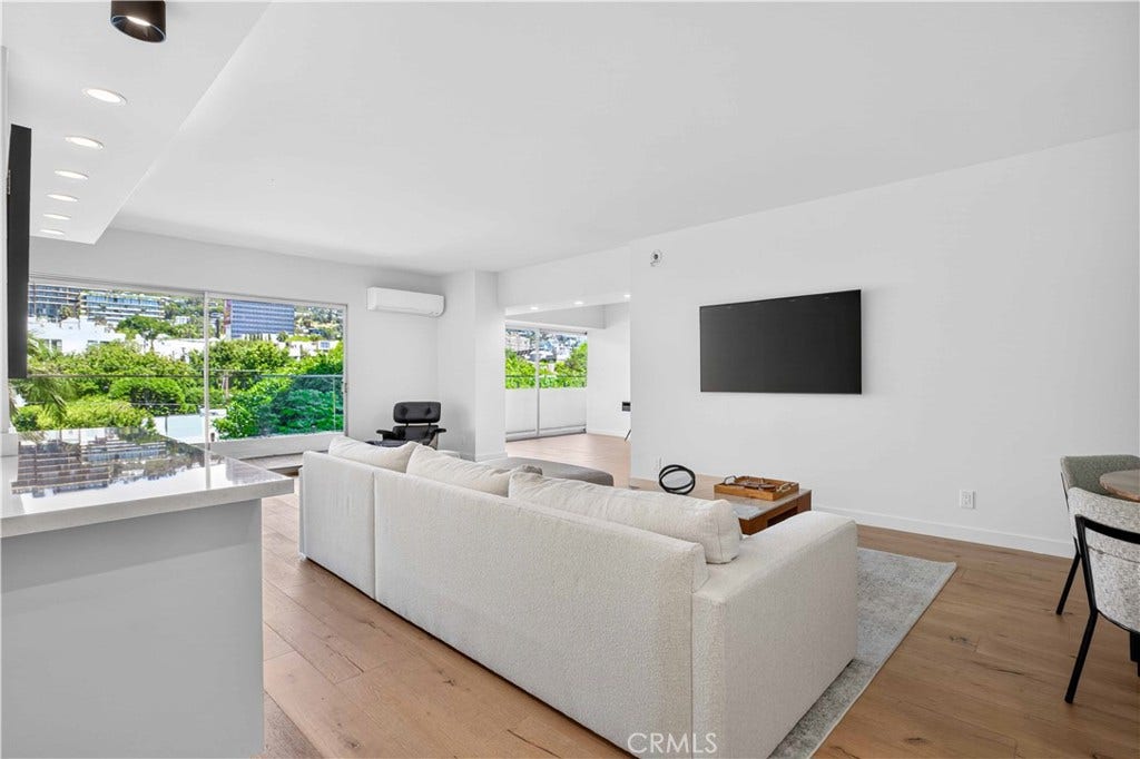 838 N Doheny, #505, West Hollywood, CA 90069 838 N Doheny, #505, West Hollywood, CA 90069