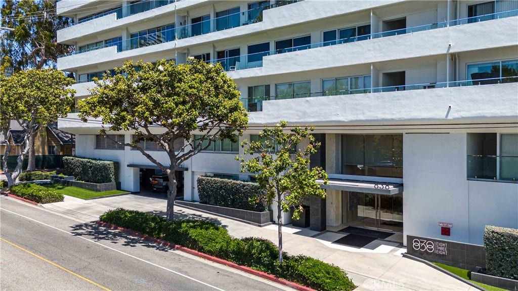 838 N Doheny, #505, West Hollywood, CA 90069 838 N Doheny, #505, West Hollywood, CA 90069