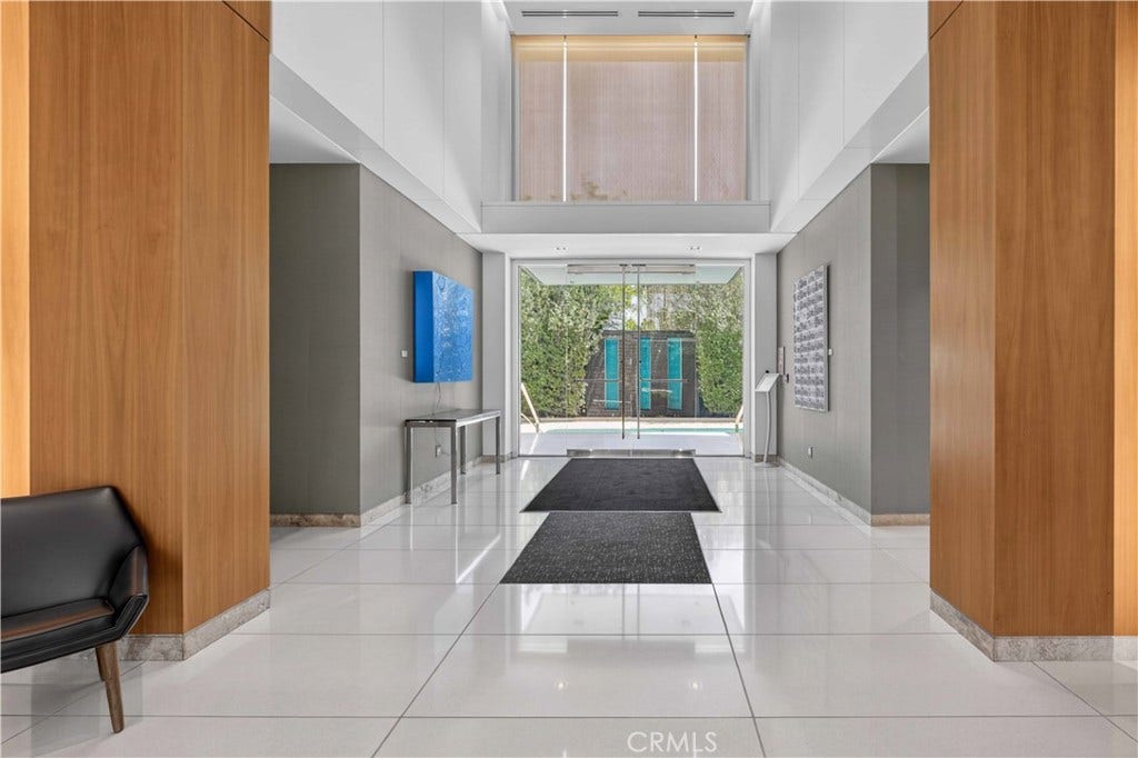 838 N Doheny, #505, West Hollywood, CA 90069 838 N Doheny, #505, West Hollywood, CA 90069