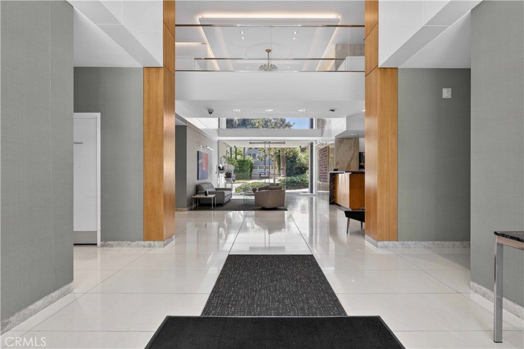 838 N Doheny, #505, West Hollywood, CA 90069 838 N Doheny, #505, West Hollywood, CA 90069