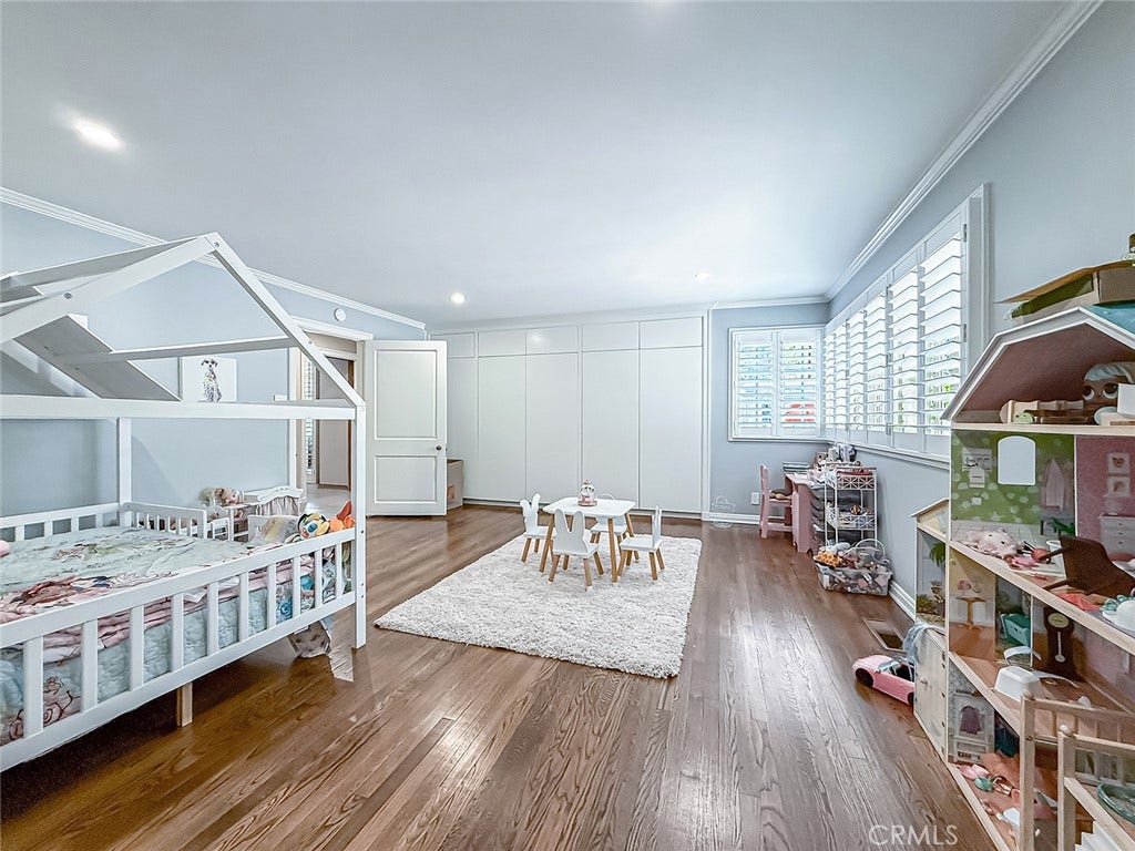 4217 Cedar Avenue, Long Beach, CA 90807 4217 Cedar Avenue, Long Beach, CA 90807