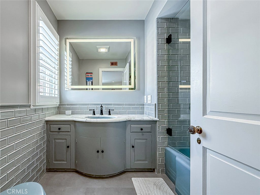 4217 Cedar Avenue, Long Beach, CA 90807 4217 Cedar Avenue, Long Beach, CA 90807