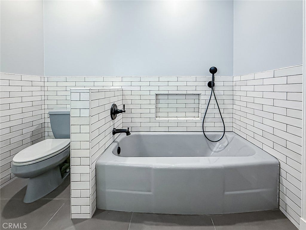4217 Cedar Avenue, Long Beach, CA 90807 4217 Cedar Avenue, Long Beach, CA 90807