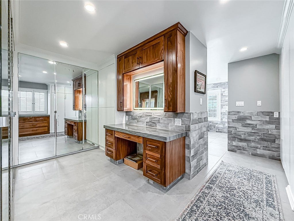 4217 Cedar Avenue, Long Beach, CA 90807 4217 Cedar Avenue, Long Beach, CA 90807