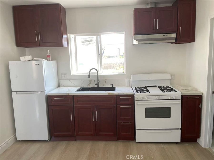 Property photo for 672 E 115th Street, Los Angeles, CA