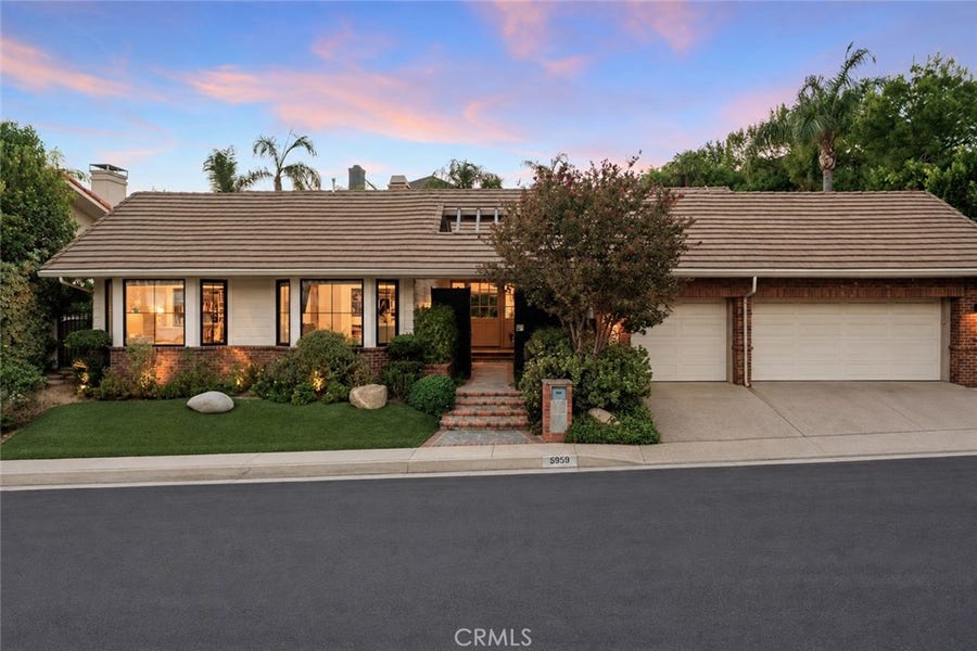Property photo for 5959 Woodland View Drive, Woodland Hills, CA