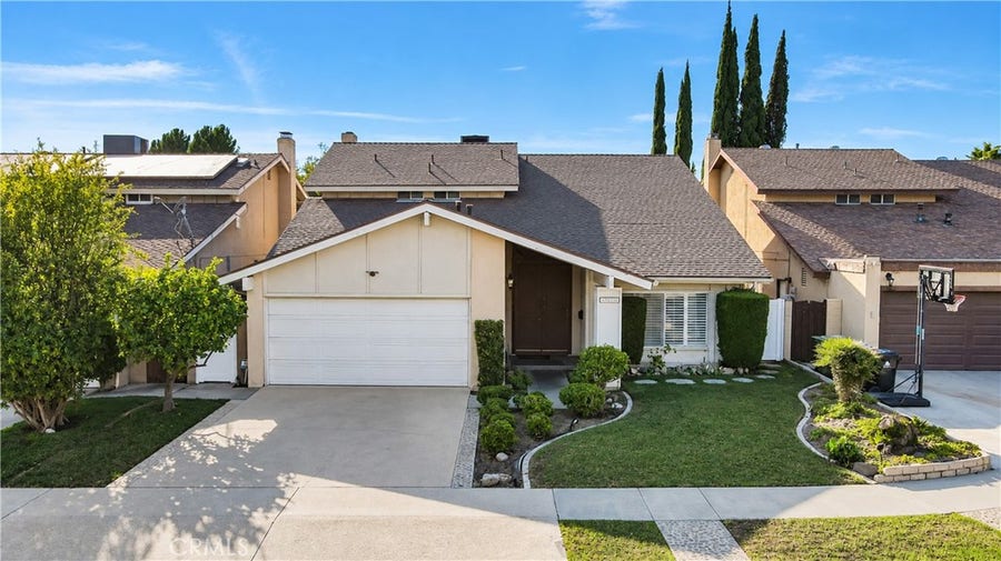 Property photo for 5521 Goodland Avenue, Valley Village, CA