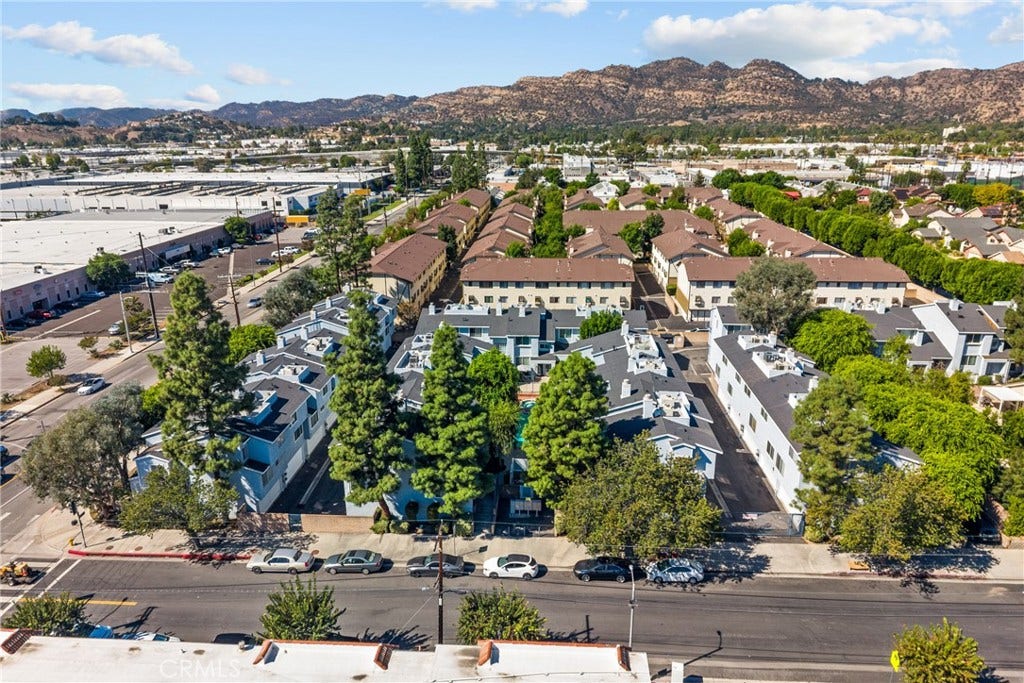 9915 Variel Avenue, #22, Chatsworth, CA 91311 9915 Variel Avenue, #22, Chatsworth, CA 91311