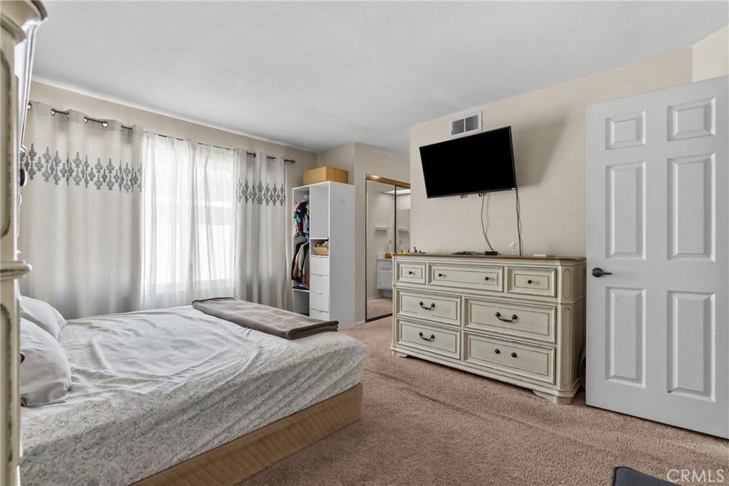 9915 Variel Avenue, #22, Chatsworth, CA 91311 9915 Variel Avenue, #22, Chatsworth, CA 91311