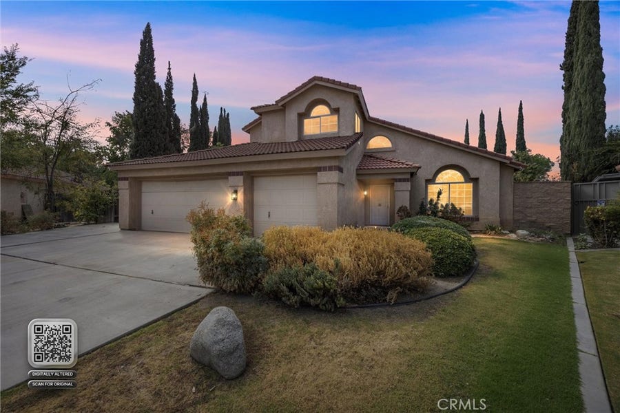 Property photo for 10416 Single Oak Dr, Bakersfield, CA