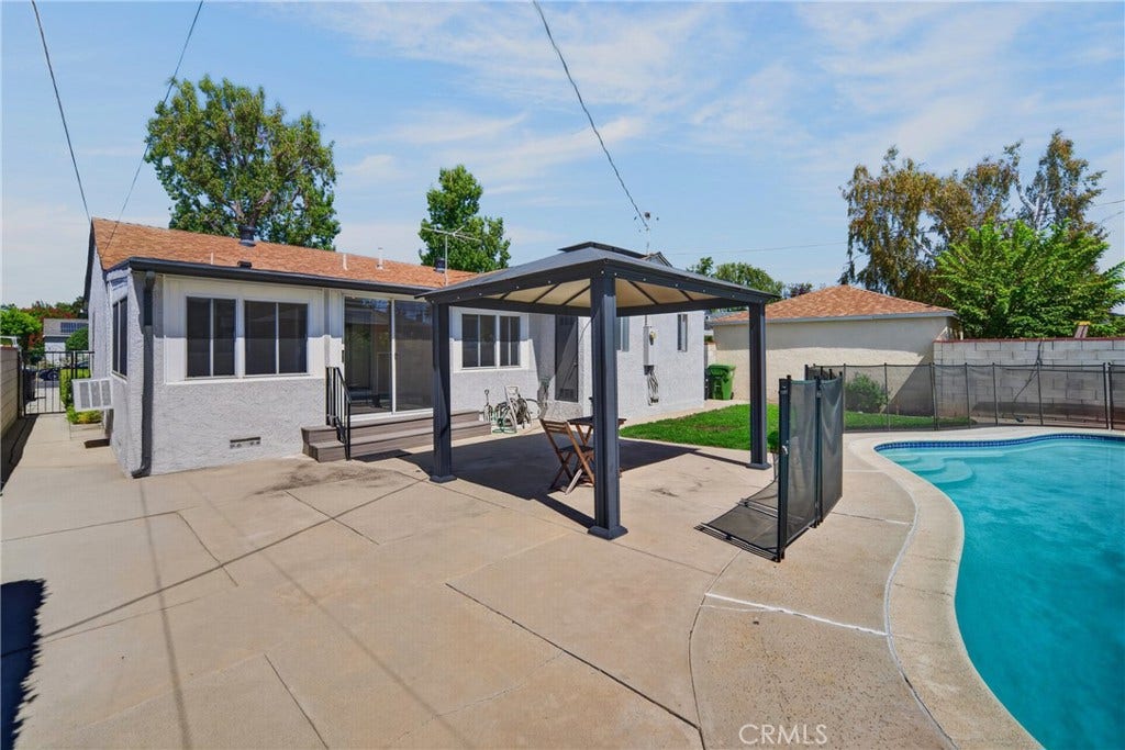 17640 Kittridge Street, Lake Balboa, CA 91406 17640 Kittridge Street, Lake Balboa, CA 91406