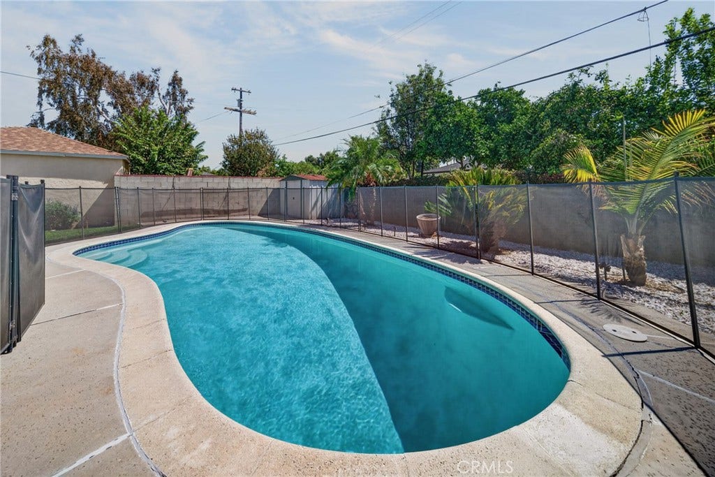 17640 Kittridge Street, Lake Balboa, CA 91406 17640 Kittridge Street, Lake Balboa, CA 91406