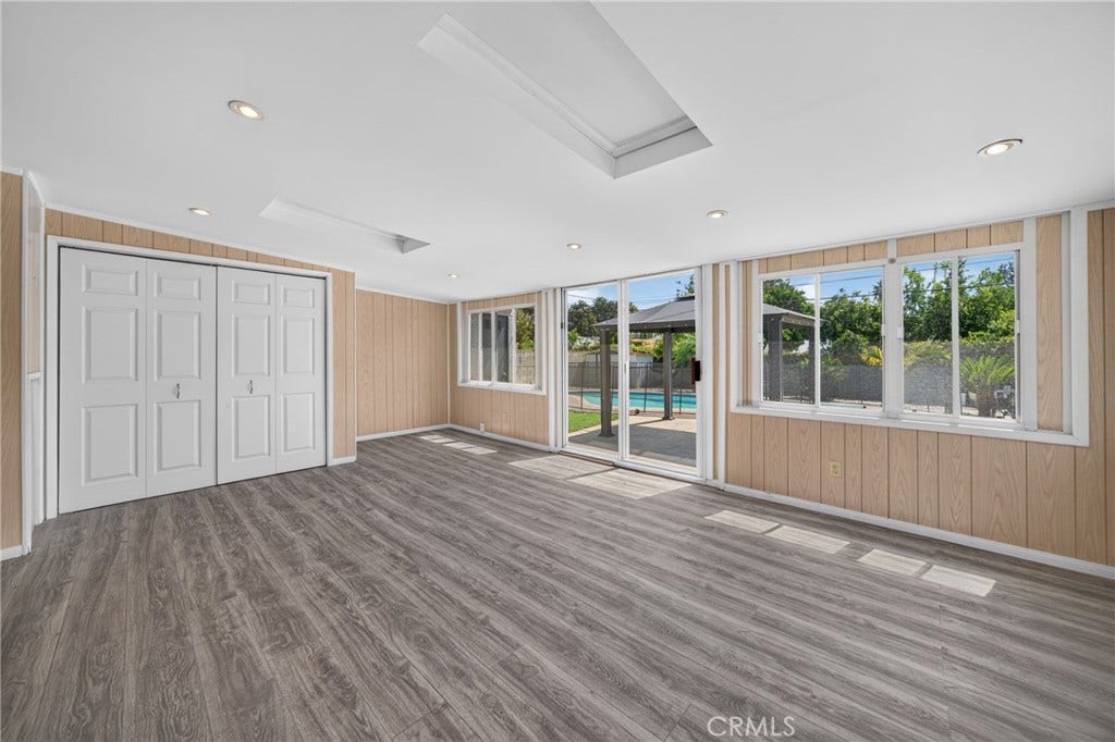 17640 Kittridge Street, Lake Balboa, CA 91406 17640 Kittridge Street, Lake Balboa, CA 91406