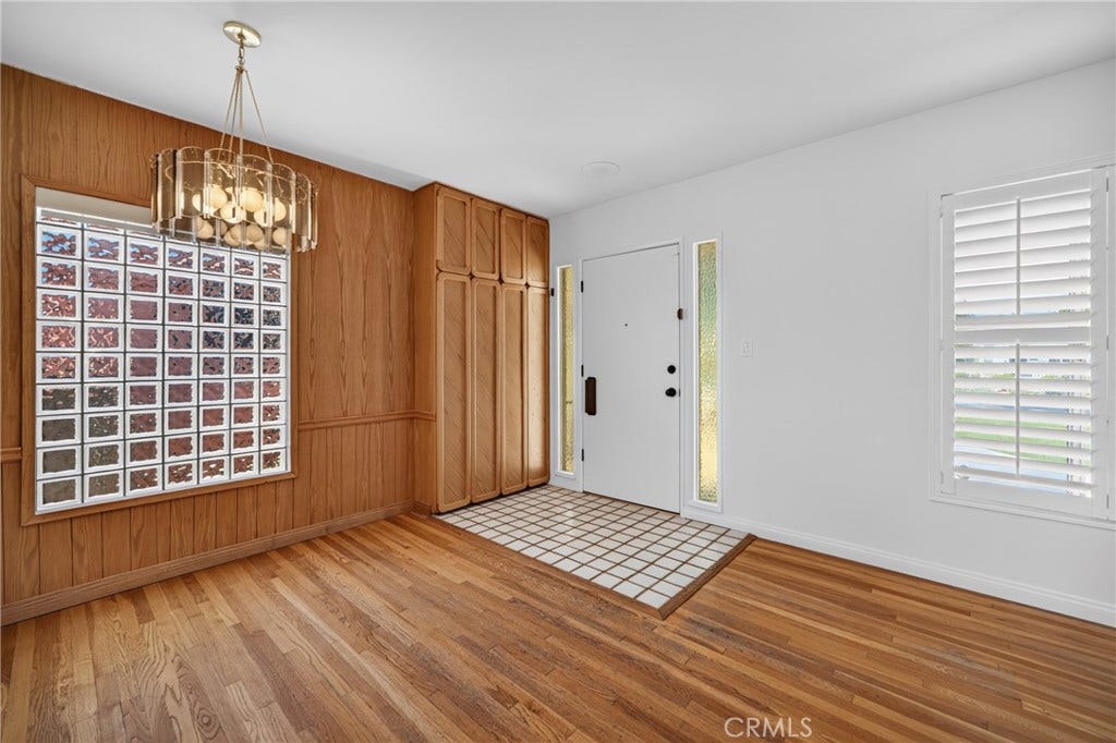 17640 Kittridge Street, Lake Balboa, CA 91406 17640 Kittridge Street, Lake Balboa, CA 91406