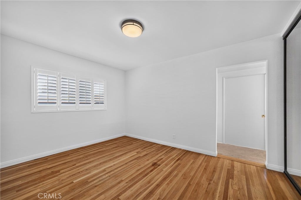 17640 Kittridge Street, Lake Balboa, CA 91406 17640 Kittridge Street, Lake Balboa, CA 91406