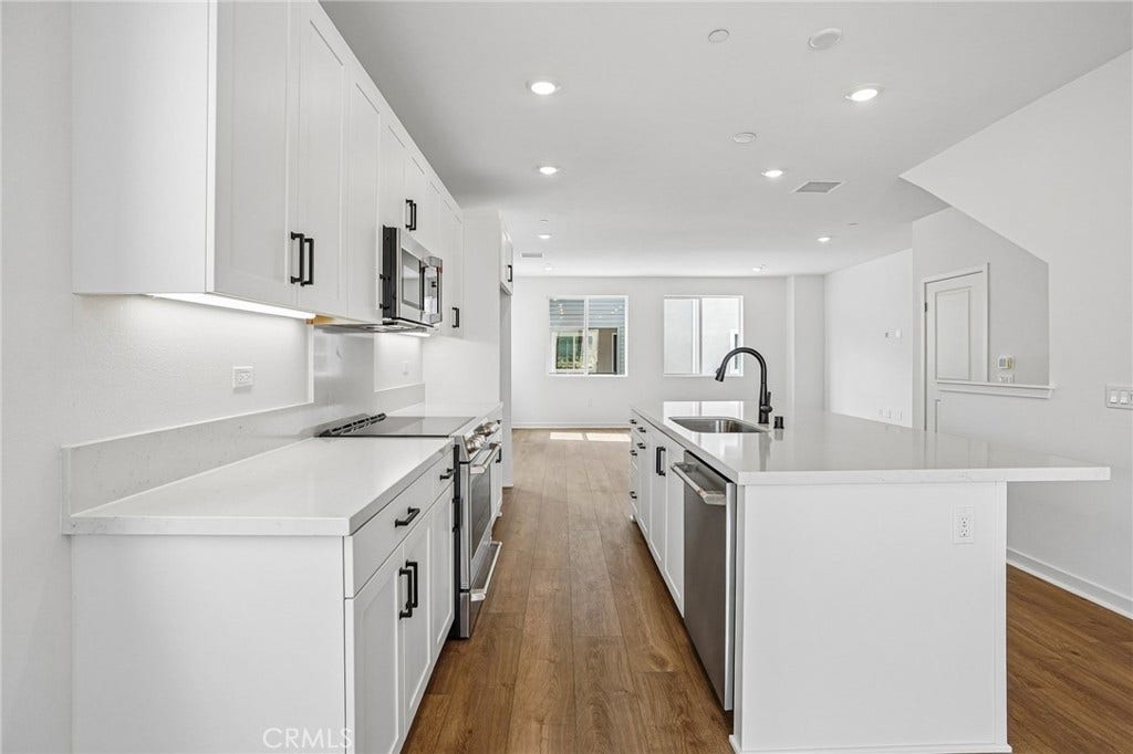 27386 Harrier Ct., #1, Valencia, CA 91381 27386 Harrier Ct., #1, Valencia, CA 91381