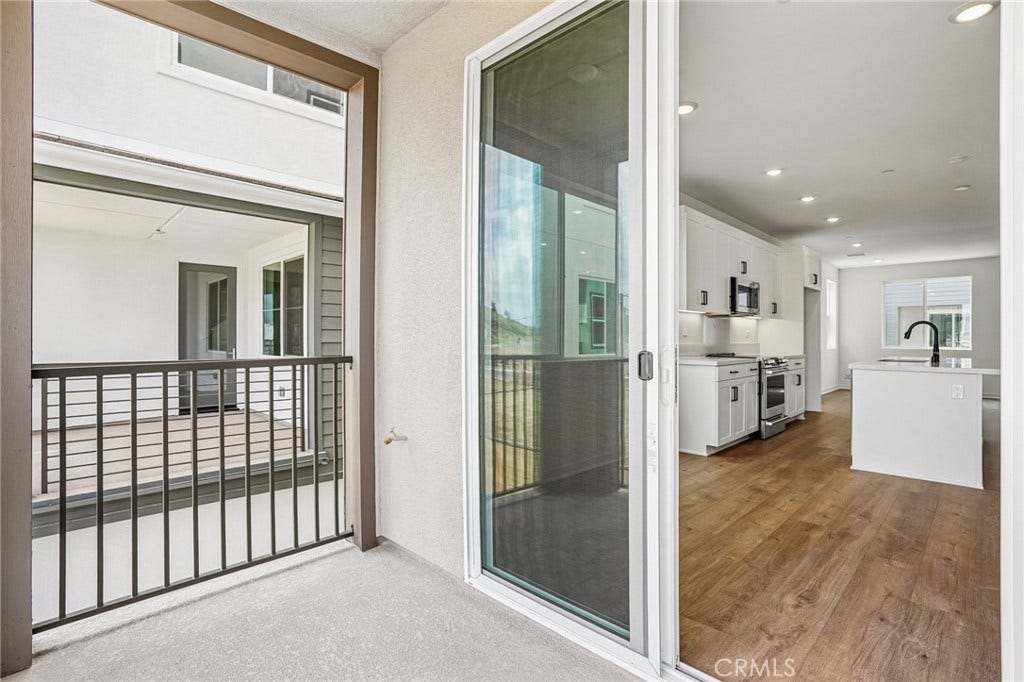 27386 Harrier Ct., #1, Valencia, CA 91381 27386 Harrier Ct., #1, Valencia, CA 91381