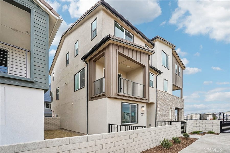 Property photo for 27386 Harrier Ct., #1, Valencia, CA