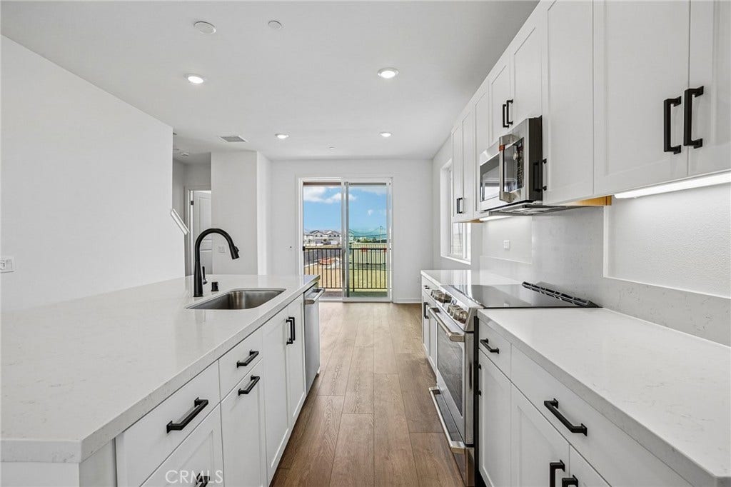 27386 Harrier Ct., #1, Valencia, CA 91381 27386 Harrier Ct., #1, Valencia, CA 91381