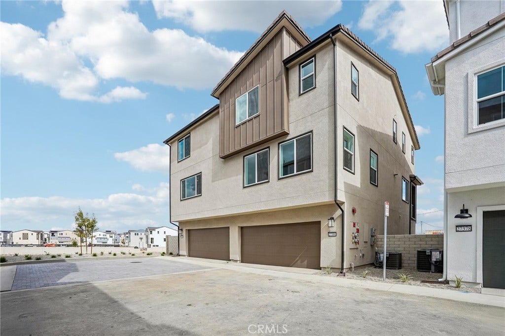 27386 Harrier Ct., #1, Valencia, CA 91381 27386 Harrier Ct., #1, Valencia, CA 91381