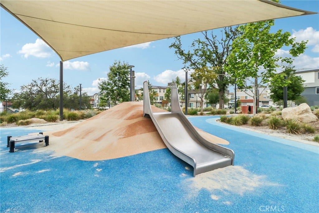 27386 Harrier Ct., #1, Valencia, CA 91381 27386 Harrier Ct., #1, Valencia, CA 91381