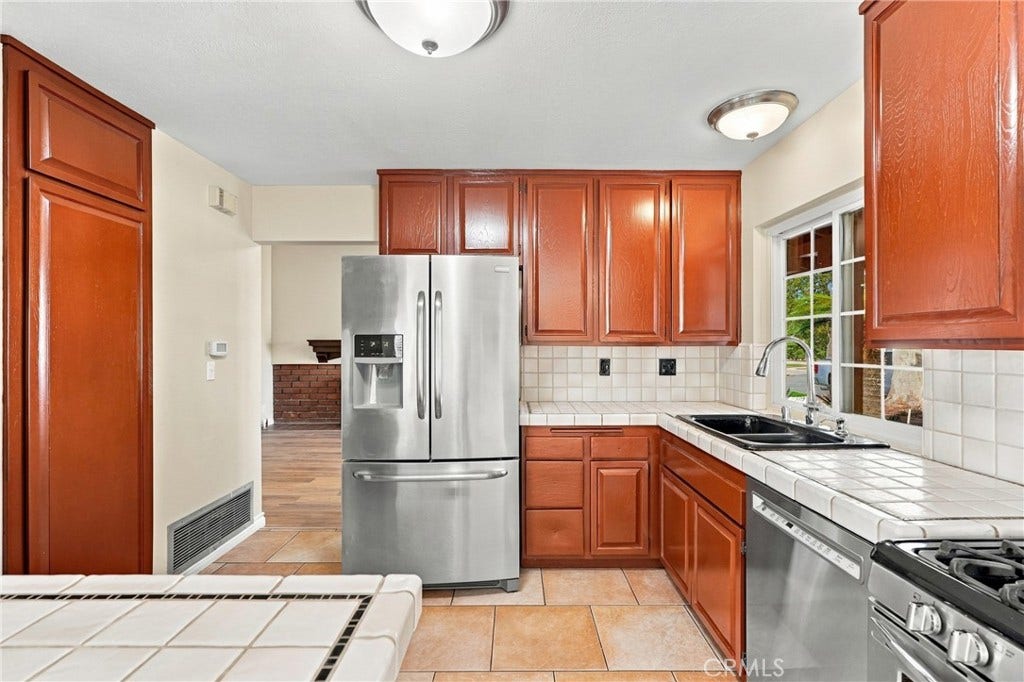 2641 Ericson, Simi Valley, CA 93065 2641 Ericson, Simi Valley, CA 93065