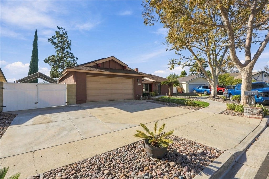 2641 Ericson, Simi Valley, CA 93065 2641 Ericson, Simi Valley, CA 93065